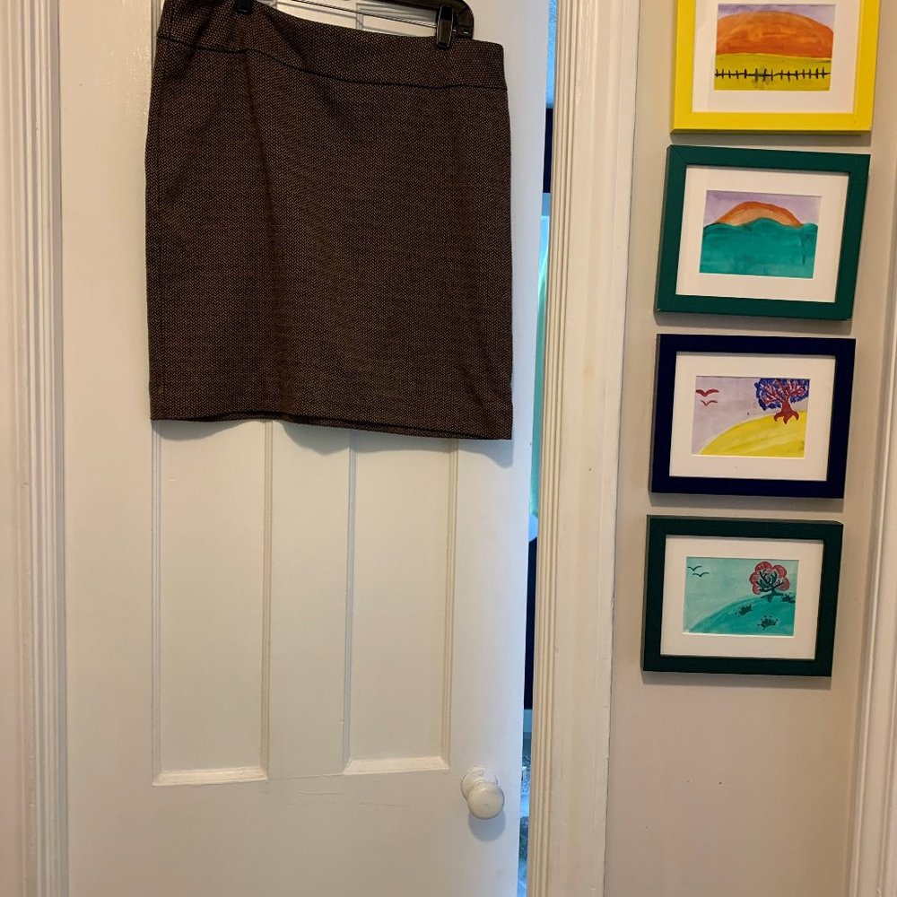 Halogen straight skirt